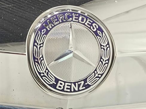 Used 2009 Mercedes-Benz E 350 4MATIC Sedan image 39
