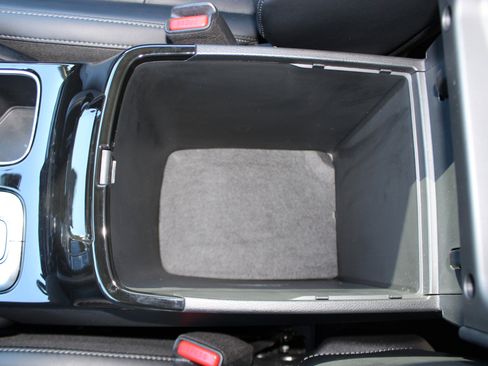 Used 2024 Kia Telluride S image 24