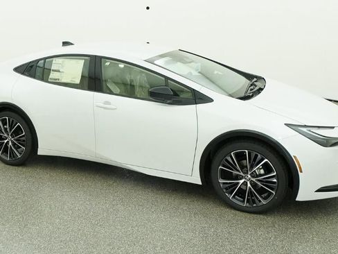New 2026 Toyota Prius XLE FWD image 12