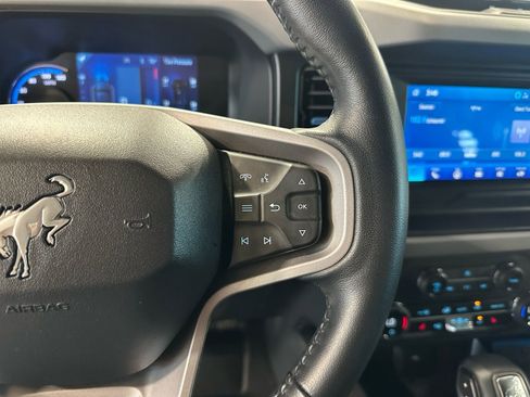 Used 2023 Ford Bronco Black Diamond image 18