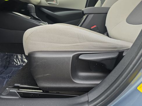 Used 2020 Toyota Corolla L image 28