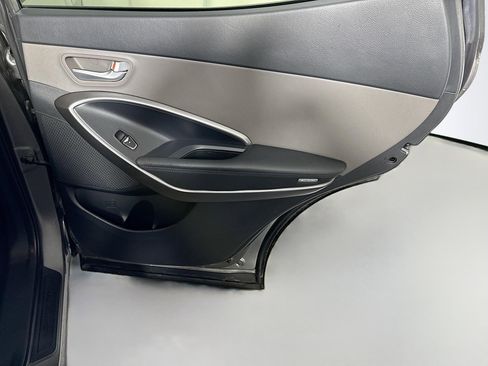 Used 2017 Hyundai Santa Fe Sport FWD image 27