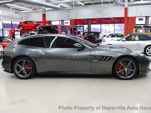 Used 2017 Ferrari GTC4Lusso AWD/4WD image 81