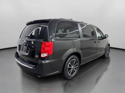 Used 2018 Dodge Grand Caravan GT FWD image 10
