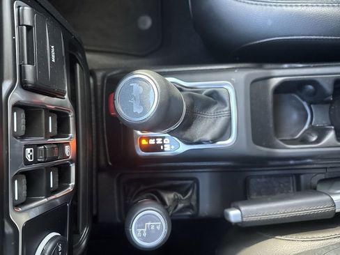 Certified 2021 Jeep Wrangler Unlimited Sahara image 22