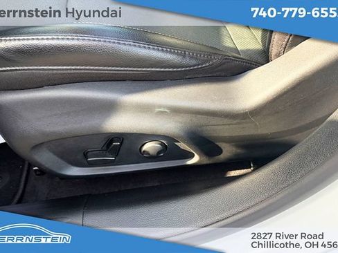 Used 2023 Jeep Compass Limited w/ Sun and Sound Group AWD/4WD image 17