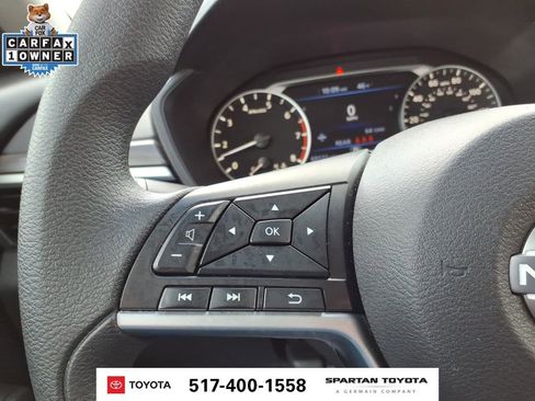 Used 2024 Nissan Altima 2.5 SV FWD image 16