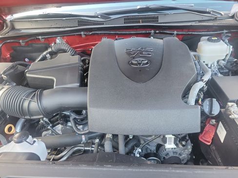 Certified 2023 Toyota Tacoma TRD Off-Road image 34