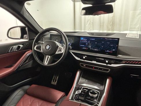 Used 2025 BMW X6 M60i image 10