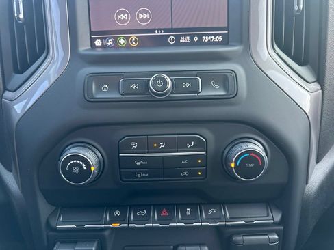 Used 2021 Chevrolet Silverado 1500 Custom AWD/4WD image 4