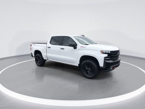Used 2020 Chevrolet Silverado 1500 LT Trail Boss image 2