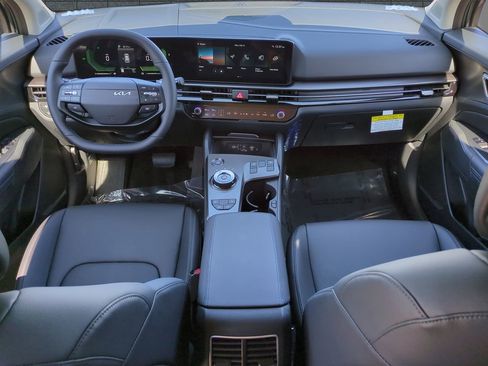 New 2026 Kia Sportage EX image 14