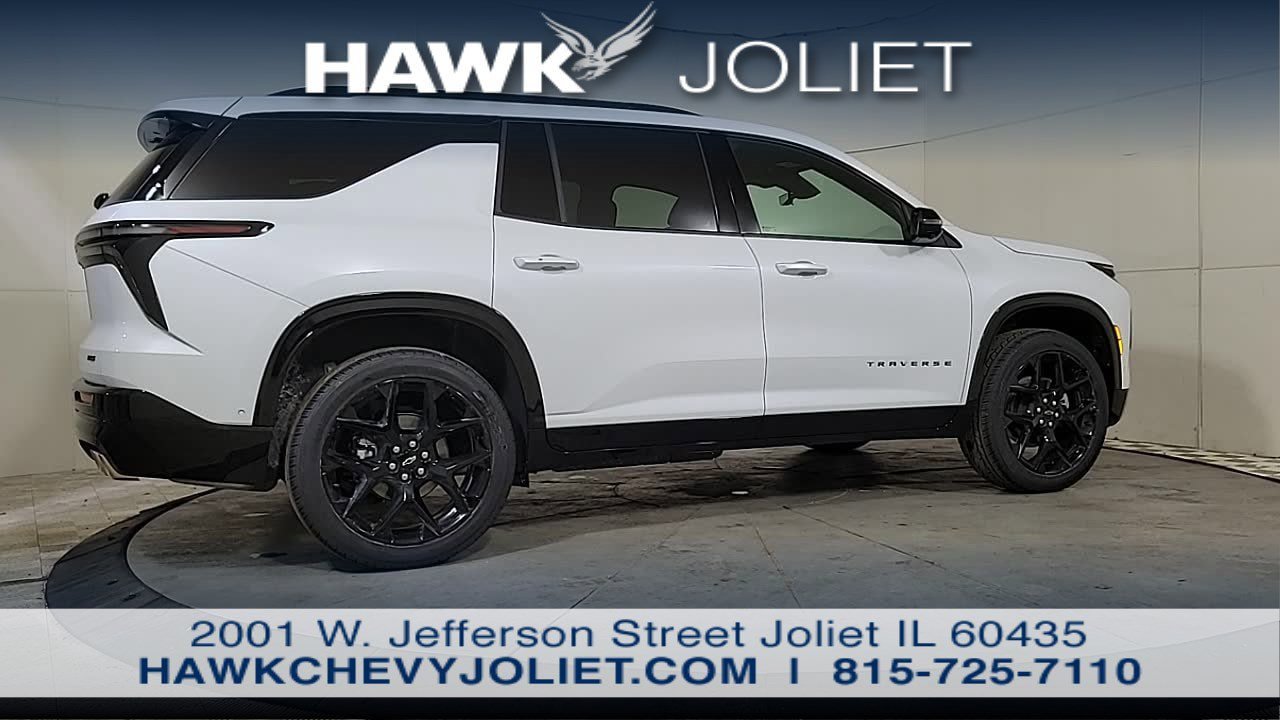 New 2026 Chevrolet Traverse RS w/ LPO, Floor Liner Package FWD image 9