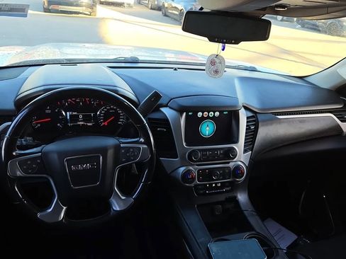 Used 2019 GMC Yukon XL SLE w/ SLE Value Package image 7