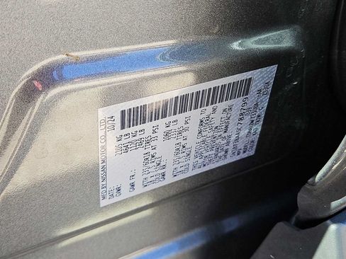 Used 2025 Nissan Rogue SV FWD image 25