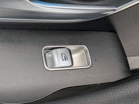 Used 2021 Mercedes-Benz GLE 350 GLE 350 w/ Premium Package image 29