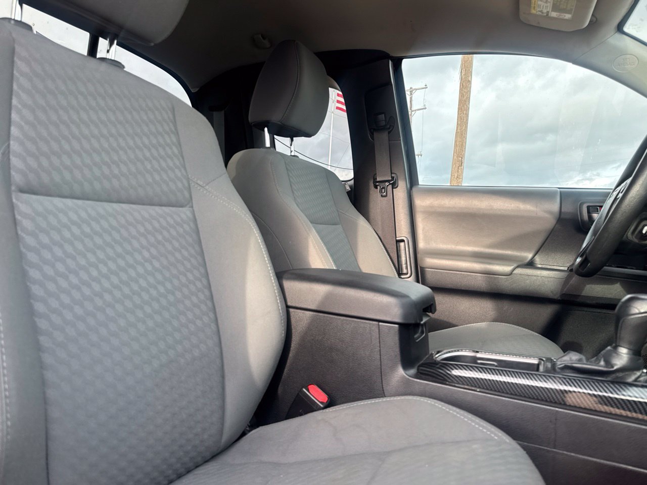 Used 2021 Toyota Tacoma SR w/ SX Package AWD/4WD image 31