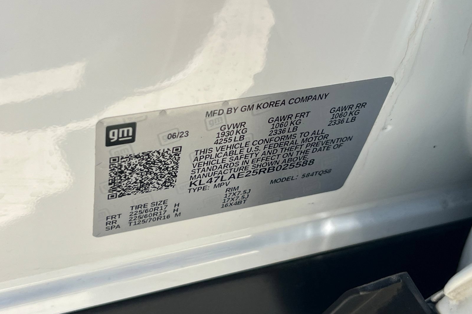 Used 2024 Buick Envista Preferred w/ Advanced Safety Package FWD image 40