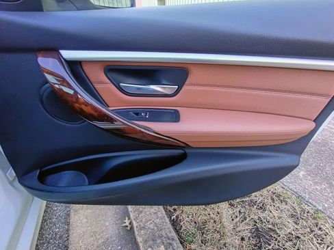 Used 2017 BMW 330i xDrive Wagon image 46