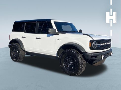 Used 2024 Ford Bronco Wildtrak AWD/4WD image 1