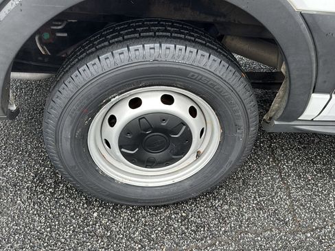 Used 2021 Ford Transit 150 Low Roof w/ Load Area Protection Package image 28