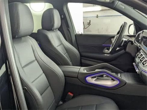 Certified 2025 Mercedes-Benz GLS 450 4MATIC image 23