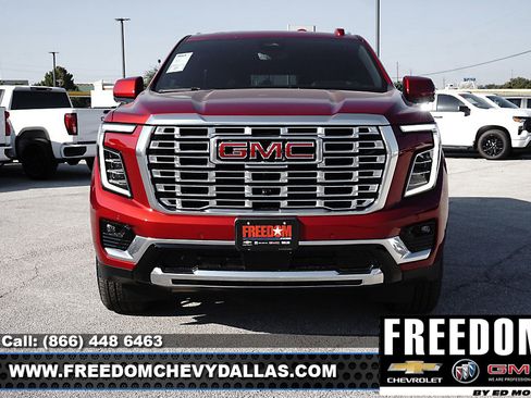 New 2025 GMC Yukon XL Denali w/ Denali Reserve Package image 2