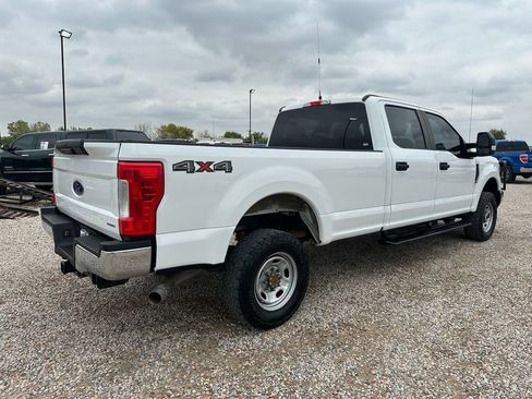 Used 2017 Ford F250 XL w/ Power Equipment Group image 9