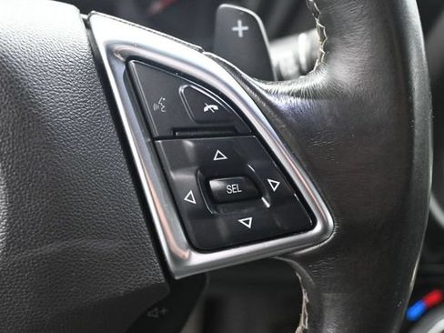 Used 2020 Chevrolet Camaro LT RWD image 16