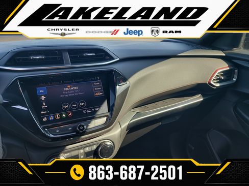Used 2022 Chevrolet TrailBlazer RS w/ Technology Package FWD image 19