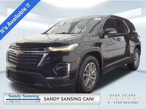 Used 2023 Chevrolet Traverse LT FWD image 1