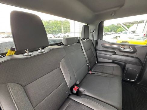 Used 2023 Chevrolet Silverado 1500 LT AWD/4WD image 26