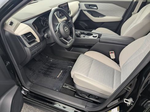 Certified 2023 Nissan Rogue SV AWD/4WD image 9
