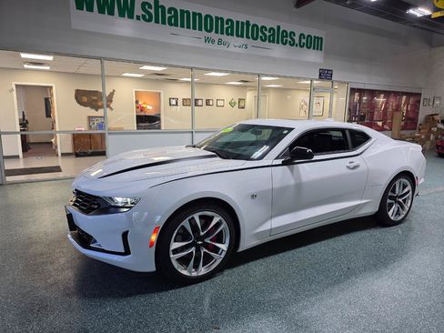 Used 2024 Chevrolet Camaro LT w/ RS Package RWD image 3