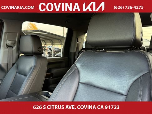 Used 2023 GMC Sierra 2500 SLT w/ SLT Premium Package image 15