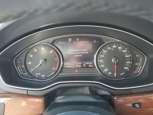 Used 2022 Audi A4 2.0T Premium w/ Convenience Package image 31