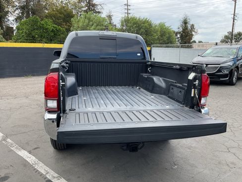 Used 2021 Toyota Tacoma SR5 AWD/4WD image 24