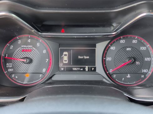 Used 2021 Chevrolet TrailBlazer RS w/ Convenience Package FWD image 22