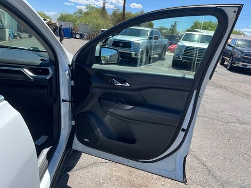 Used 2019 GMC Acadia SLT FWD image 20