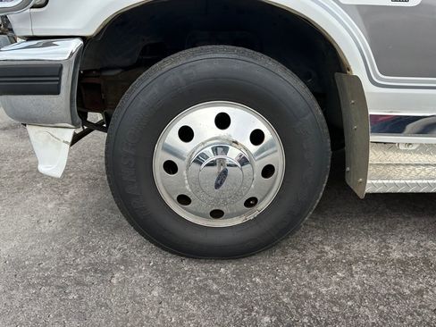 Used 1997 Ford F350 XLT image 8