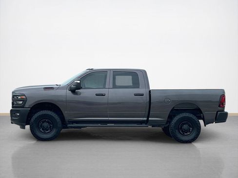 Used 2025 RAM 2500 Tradesman AWD/4WD image 4