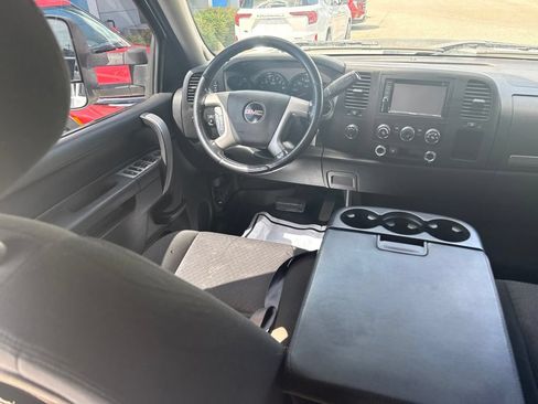 Used 2011 GMC Sierra 2500 SLE AWD/4WD image 8