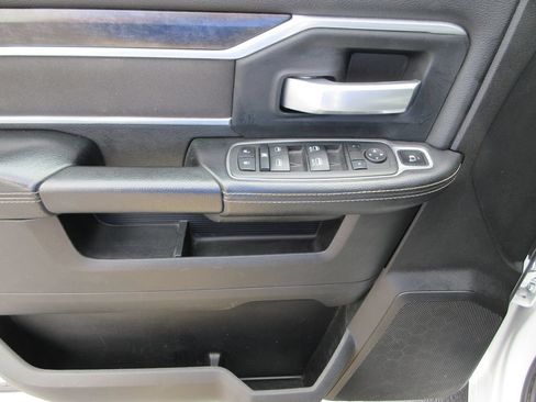 Used 2024 RAM 2500 Big Horn AWD/4WD image 24