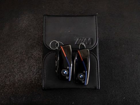 Used 2025 BMW M5 w/ Carbon Package image 35