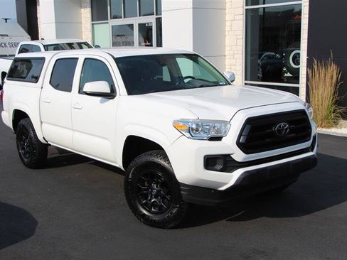 Used 2021 Toyota Tacoma SR AWD/4WD image 2