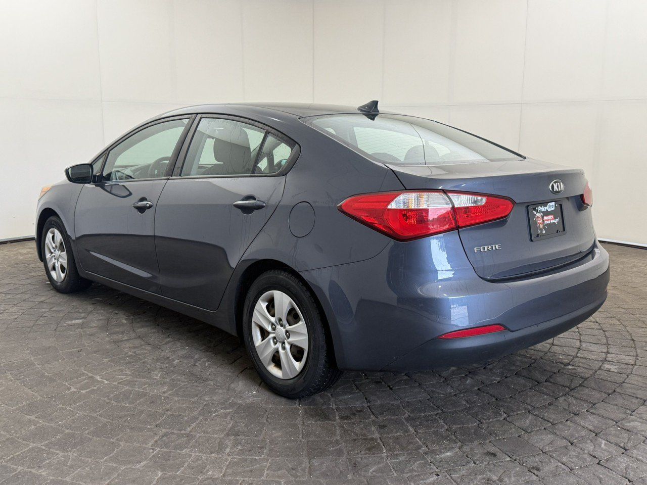 Used 2016 Kia Forte LX w/ Protection Package FWD image 5