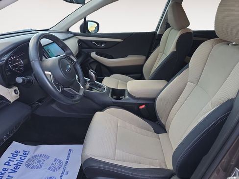 Used 2021 Subaru Outback Premium image 9