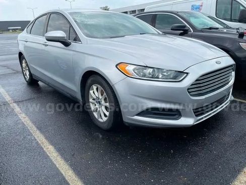 Used 2016 Ford Fusion S FWD image 1