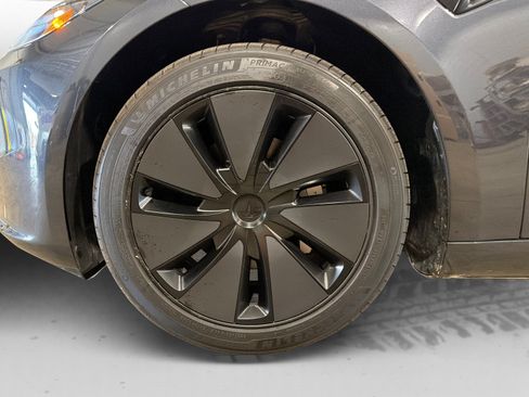 Used 2025 Tesla Model 3 Long Range RWD image 47
