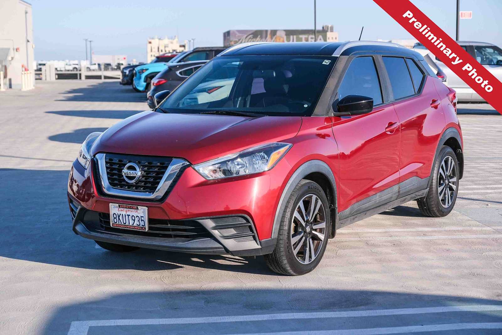 Used 2019 Nissan Kicks SV FWD image 1